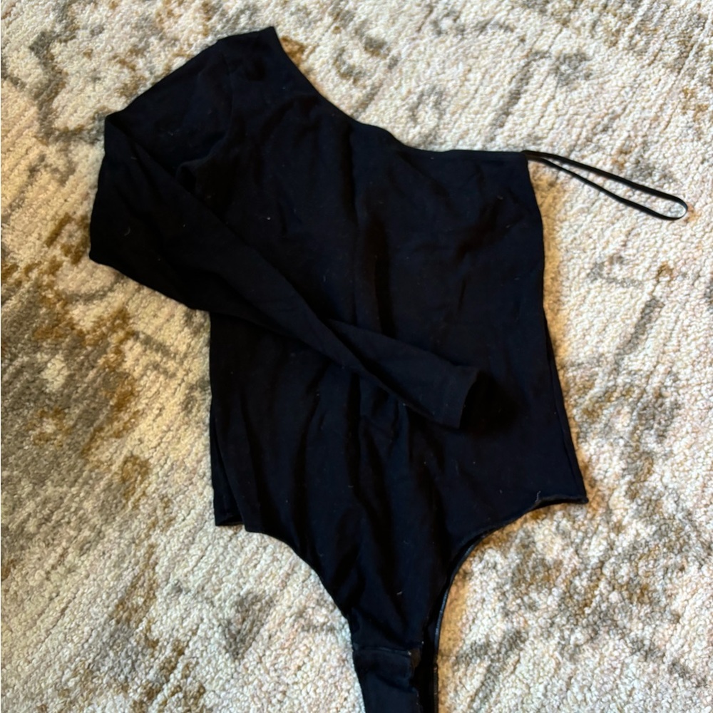 Brandy Melville one shoulder bodysuit